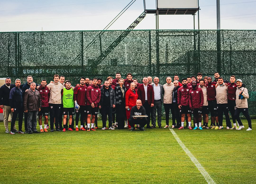 AK Parti Bandırma İlçe Başkanı Mehmet Tunçtop, Teksüt Bandırmaspor'u Ziyaret Etti