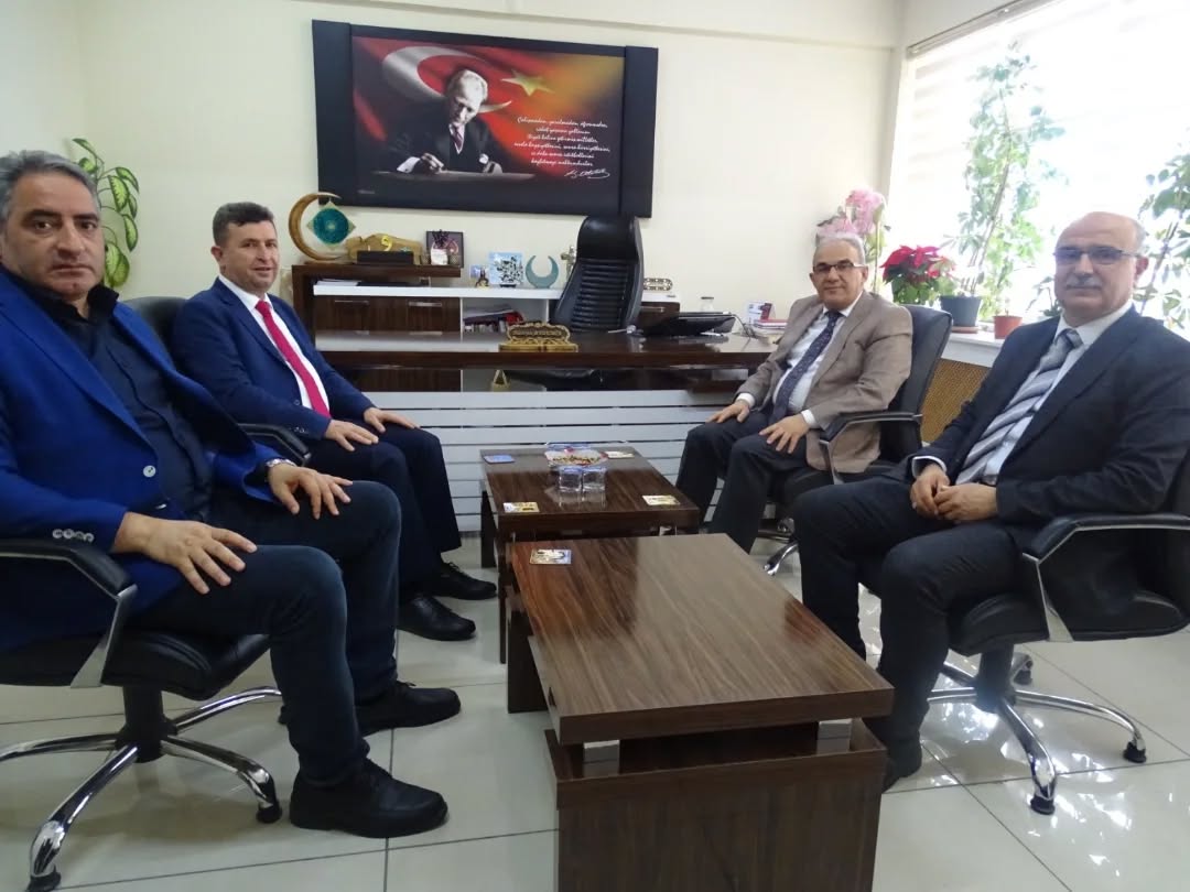 Edremit, Havran ve Burhaniye İlçe Milli Eğitim Müdürleri Eğitim İş Birliği İçin Bir Araya Geldi