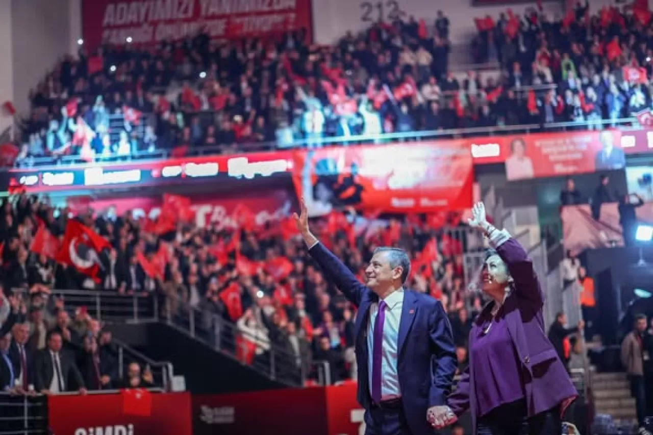 CHP Genel Başkanı Özgür Özel'den 