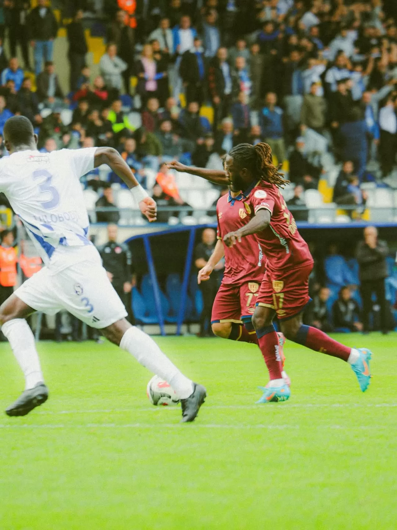 Teksüt Bandırmaspor, SARvBAN Maçının İlk Yarısında Sahneye Çıktı