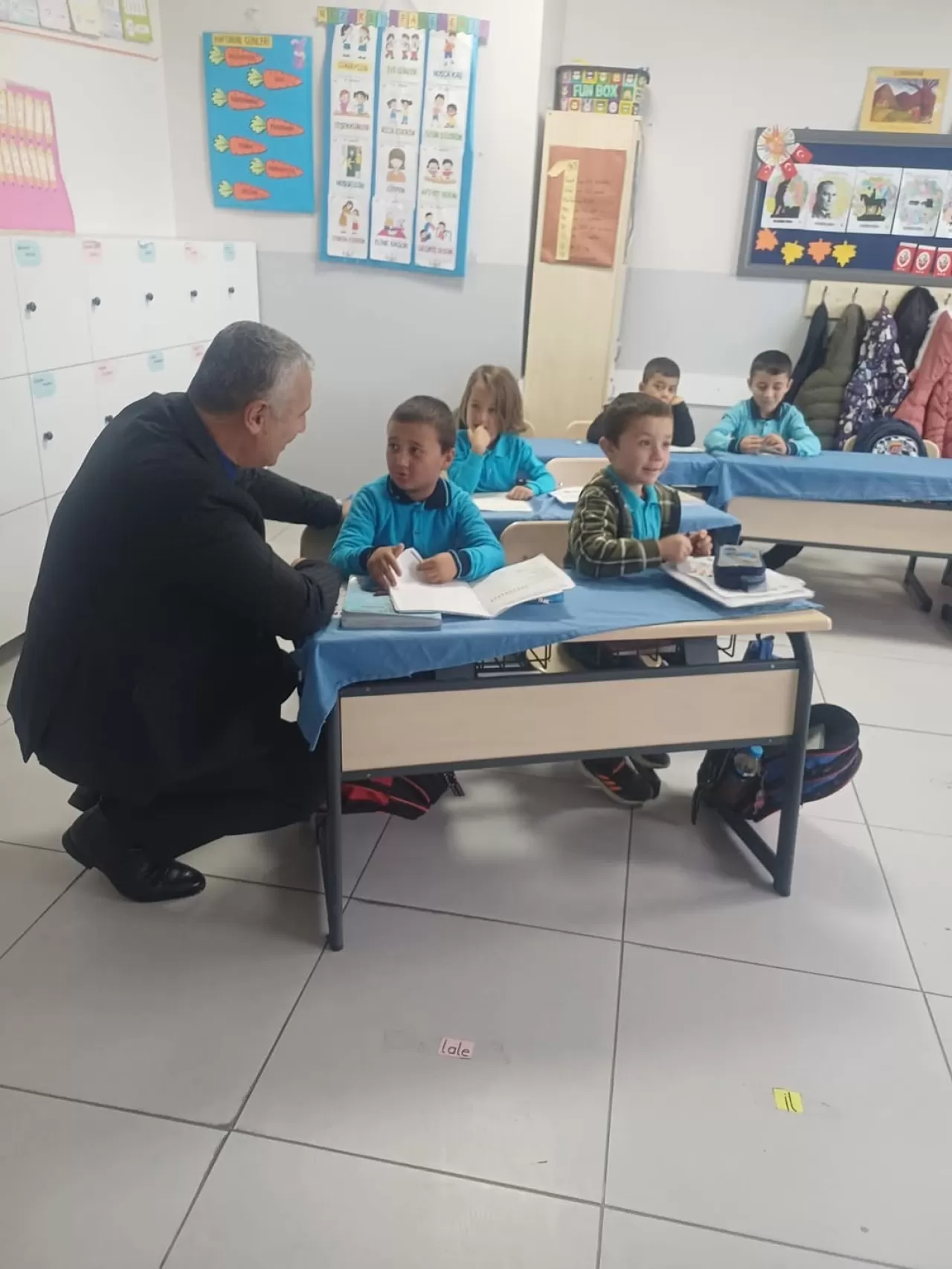 Burhaniye İlçe Milli Eğitim Müdürü Üç Köy Okulunda İncelemelerde Bulundu