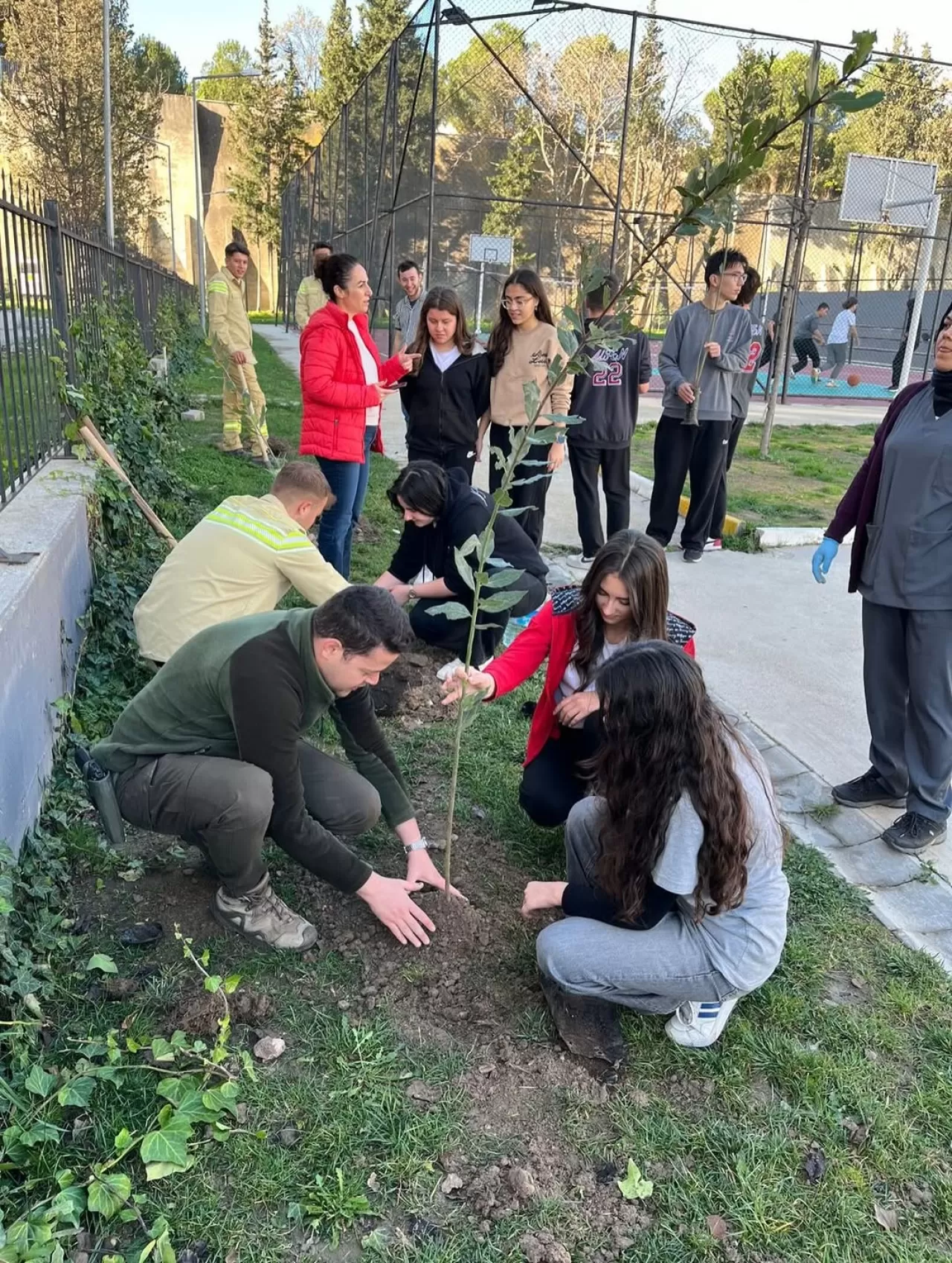 Altıeylül Fen Lisesi'nde "Yeşil Vatan Benim Okulum" Etkinliği Düzenlendi