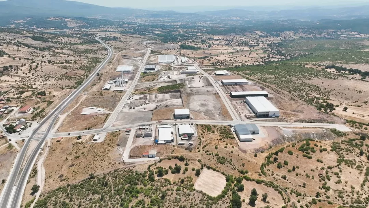 Dursunbey OSB'de 14 Fabrika ile İstihdam Atılımı