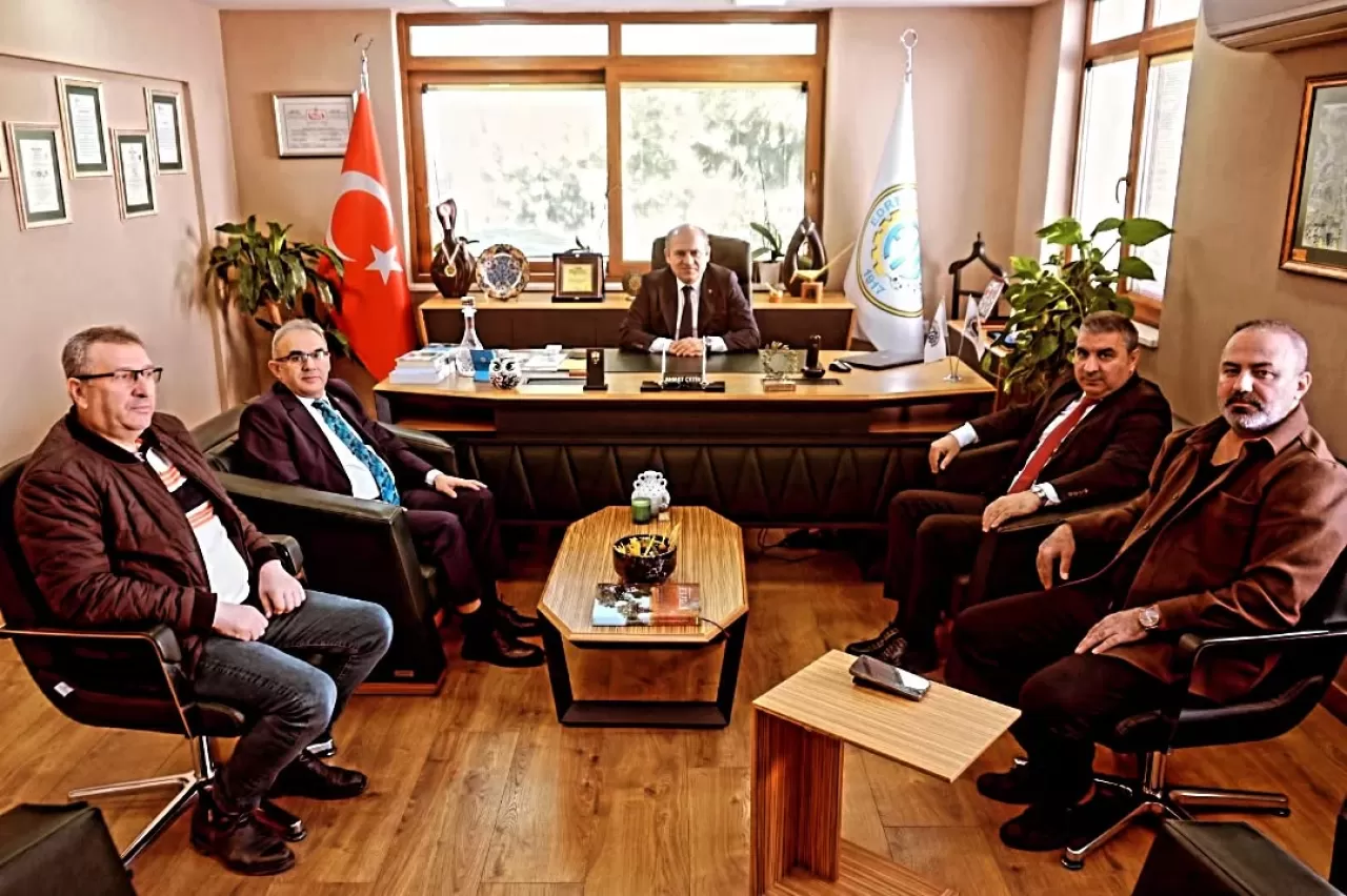 Edremit İlçe Milli Eğitim Müdürlüğü, Ticaret Odası ile Eğitimde İş Birliğini Görüştü