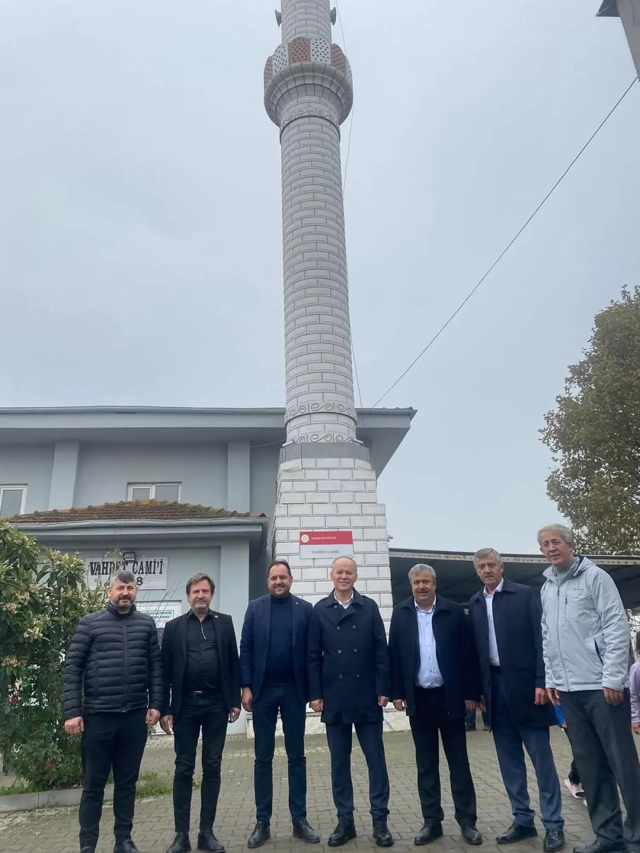 MHP'li Yöneticiler Cuma Namazını Sanayi Bölgesi Camii'nde Kıldı