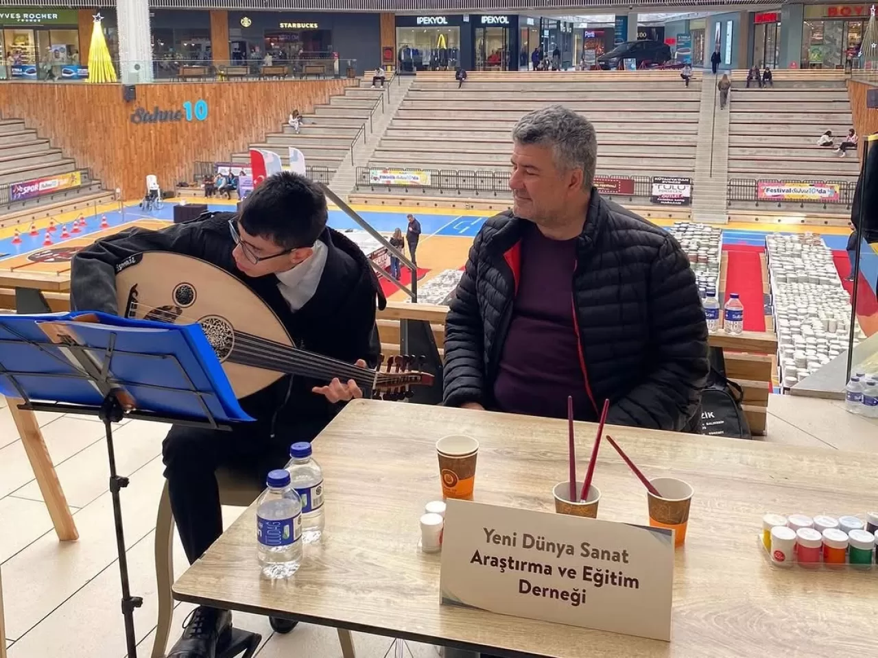 Karesi Belediye Başkanı Mesut Akbıyık'tan Hafta Sonu Çalışanlarına Teşekkür