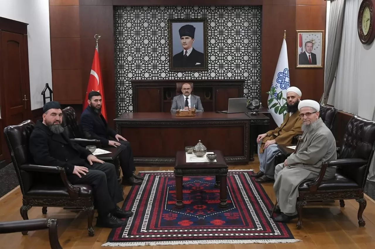 Gönülbağı Derneği'nden Vali Ustaoğlu'na Ziyaret