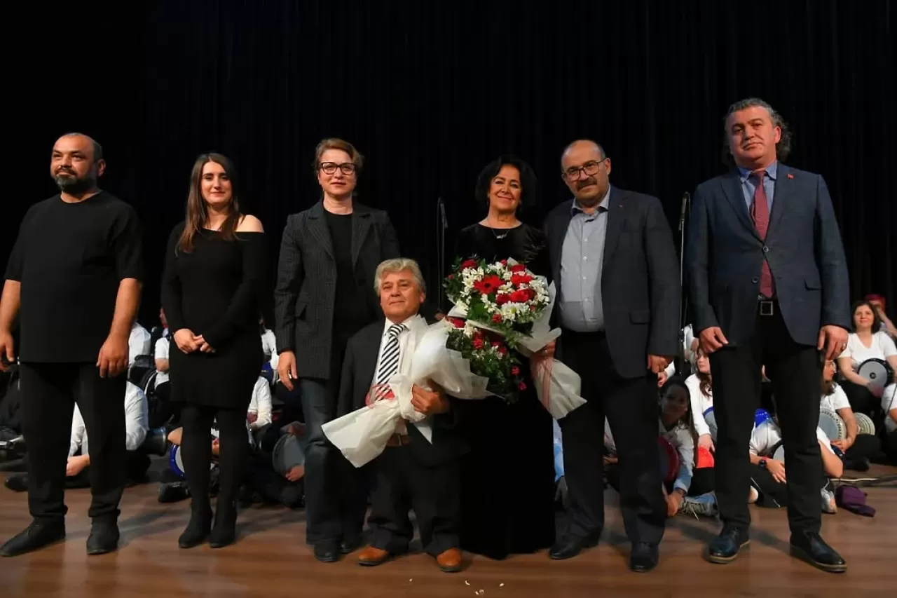 Balıkesir'de 3 Aralık Dünya Engelliler Günü'nde Anlamlı Konser