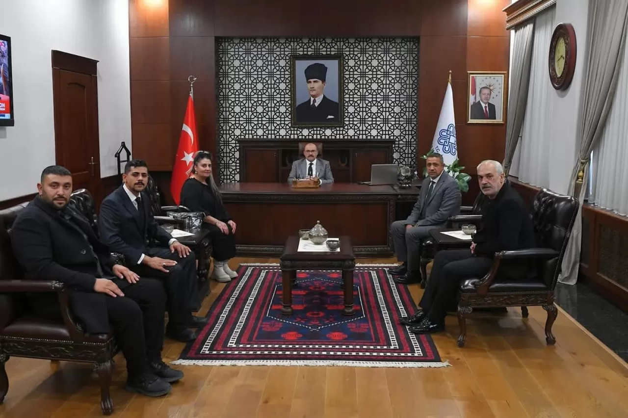 Balıkesir Valisi Ustaoğlu, Tüm Roman Konfederasyonu Heyetini Ağırladı