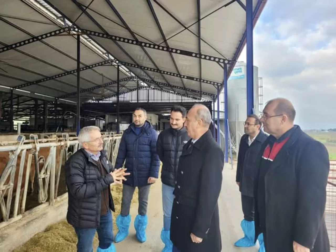 Balıkesir'de Modern Çiftliklerle Sürdürülebilir Hayvancılık