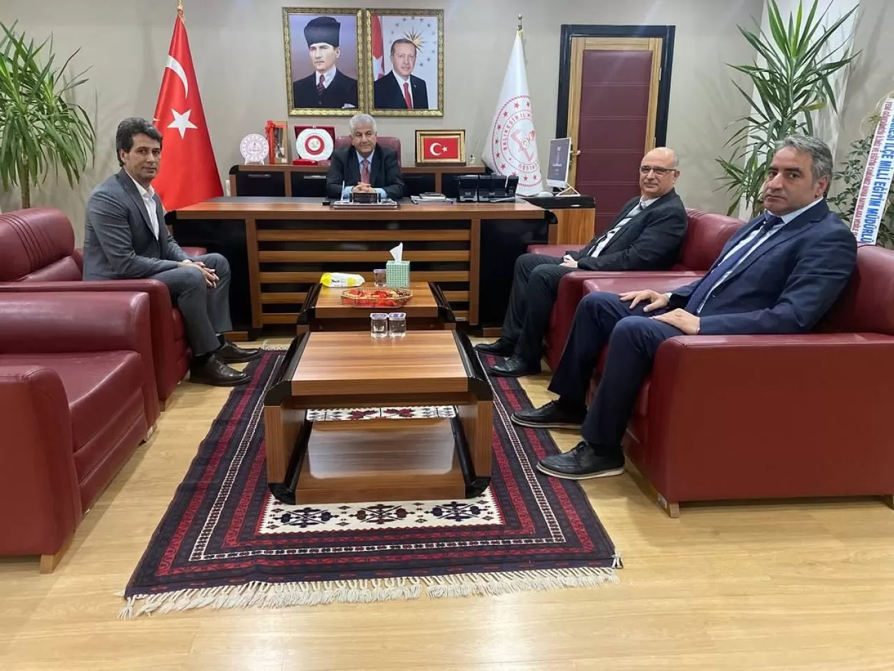 Havran İlçe Milli Eğitim Yöneticilerinden Müdür Kal'a Ziyaret