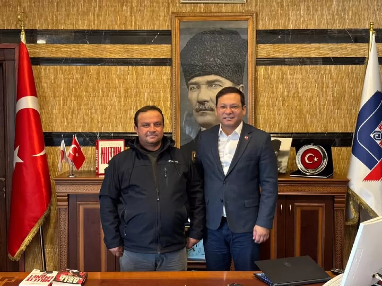 Çılbırcı Mahalle Muhtarı Mesut Şensöz, Sındırgı Belediyesi'ni Ziyaret Etti