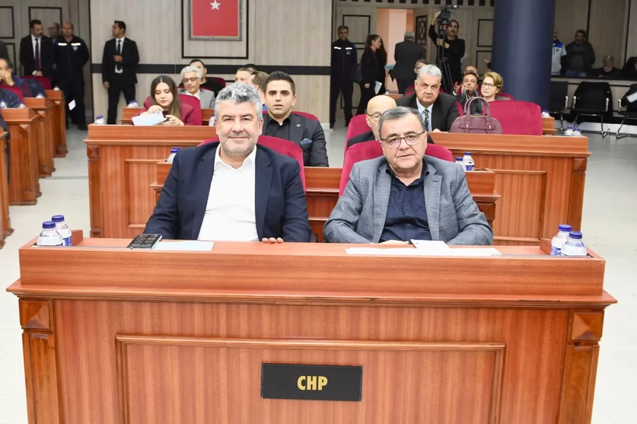 Altıeylül Belediye Başkanı Hakan Şehirli, Büyükşehir Meclis Toplantısı'na Katıldı