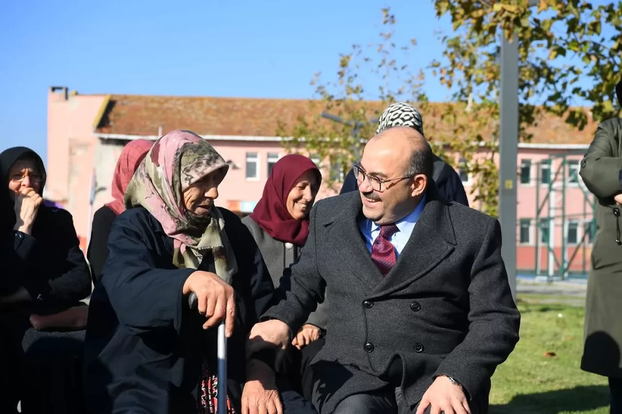 Vali Ustaoğlu, Manyas'ta Vatandaşlarla Buluştu