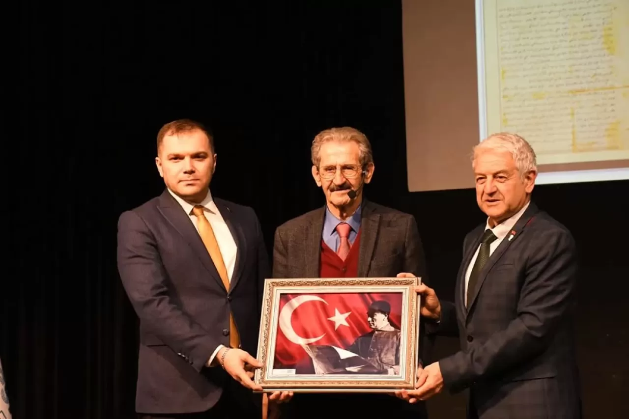 Milli Mücadele'de Balıkesir'in Stratejik Rolü Konferansta Ele Alındı