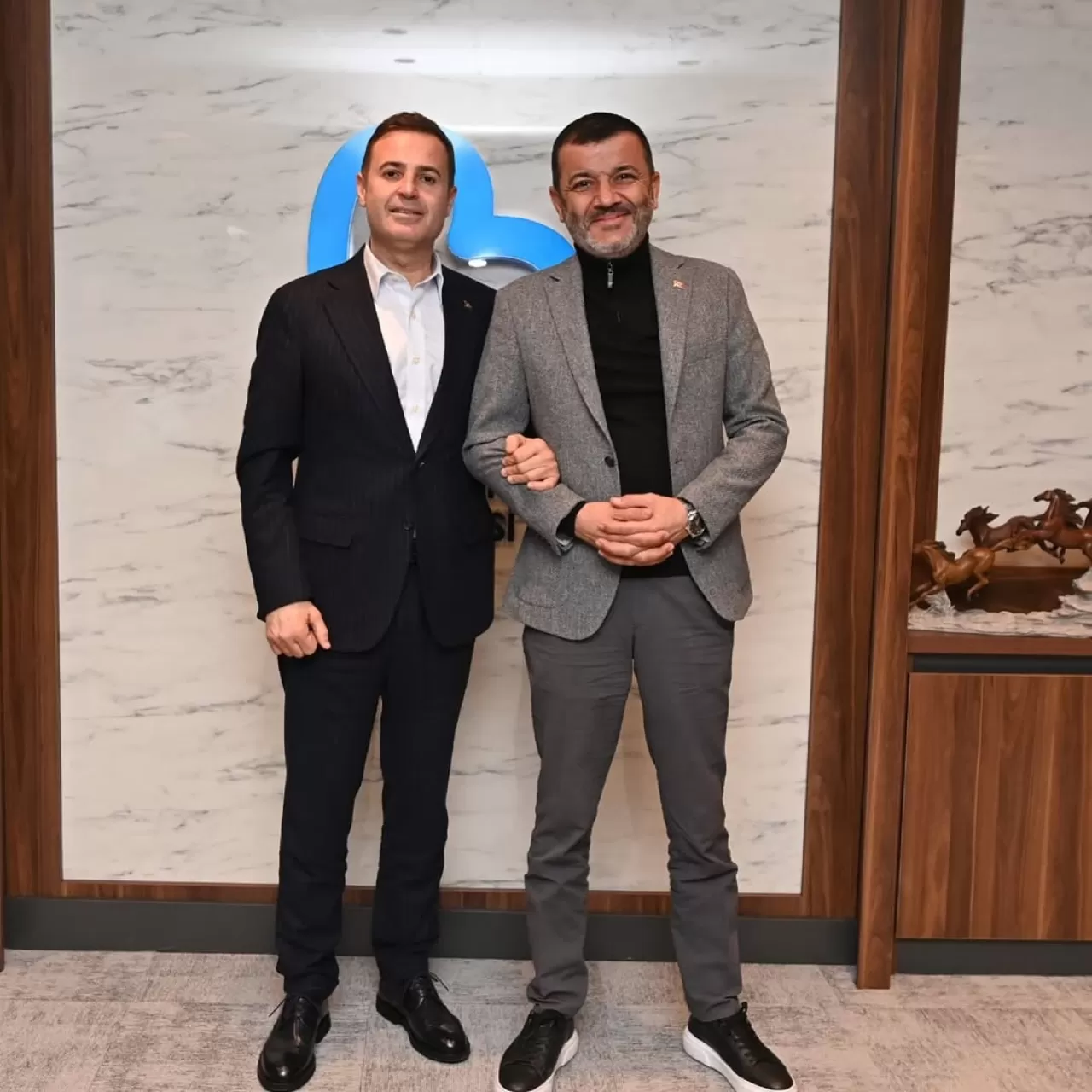 Belediye Başkanları Balıkesir'de Buluştu: Kent Çalışmaları Masaya Yatırıldı