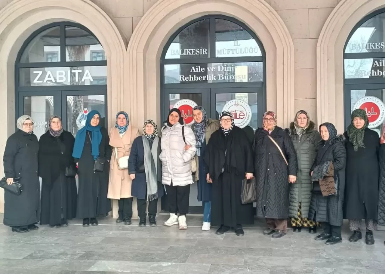 Balıkesir'de Kur'an Kursu Öğrencileri ile Cuma Buluşması