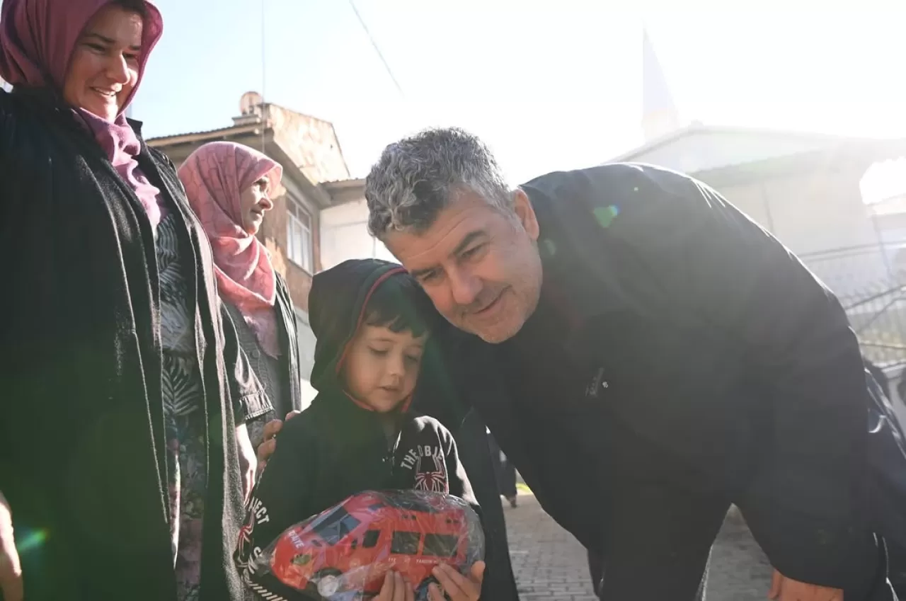 Karesi Belediye Başkanı, Ziyaretli Mahallesi'nde Hemşehrileriyle Buluştu