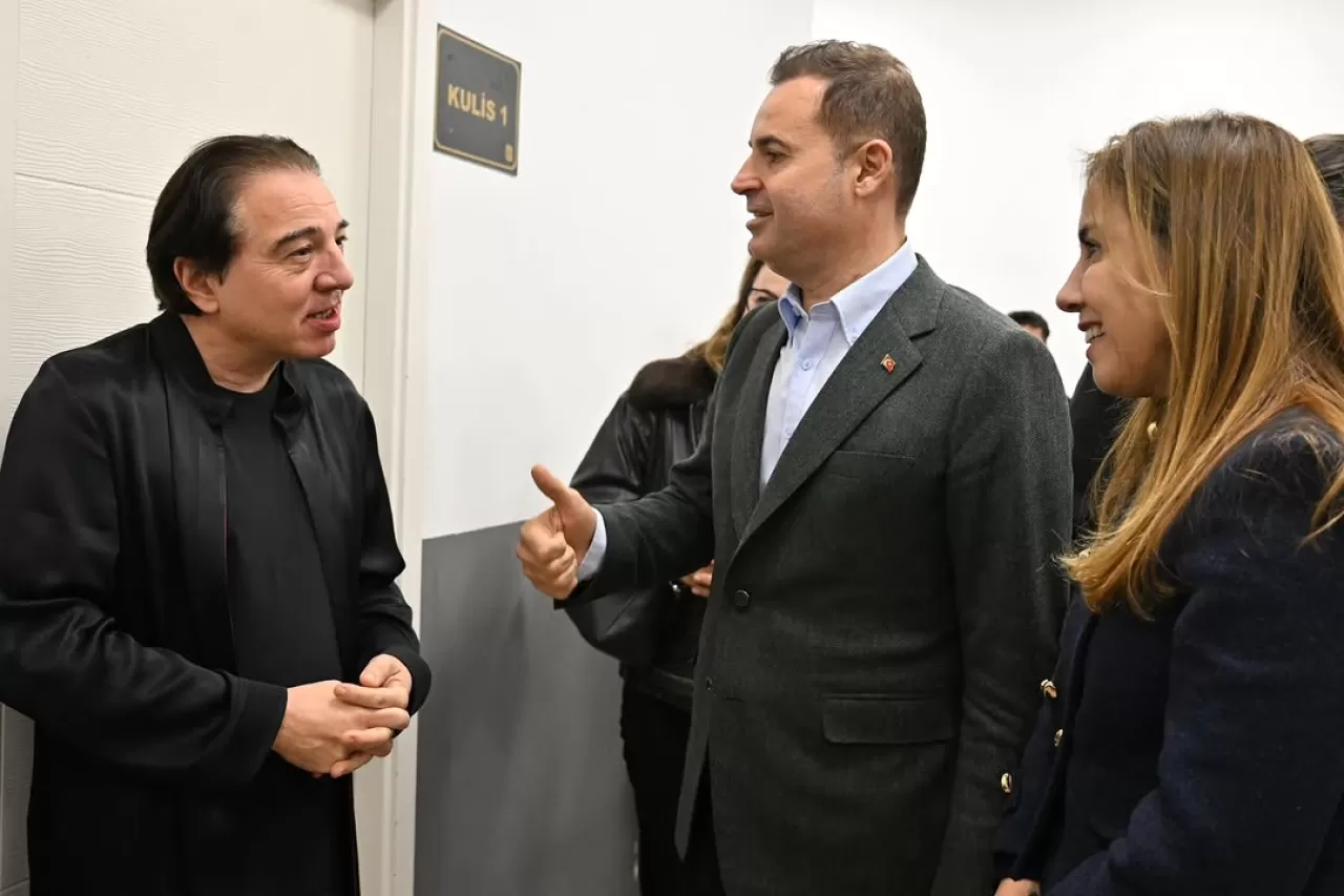 Başkan Ahmet Akın, Fazıl Say Konserinde Sanatın İyileştirici Gücünü Hissetti