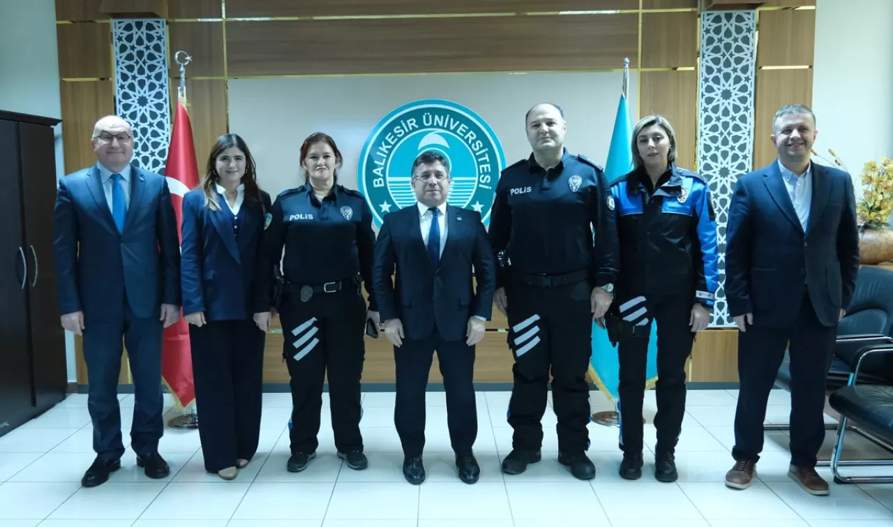 Balıkesir Üniversitesi'nden Örnek Sosyal Sorumluluk: Umut Yıldızları Projesi