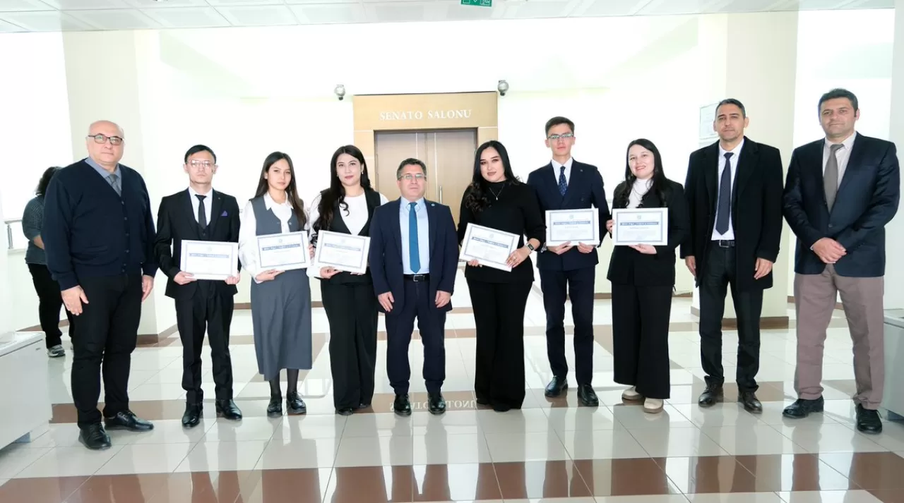 Özbekistanlı Akademisyenler Balıkesir'deki Programlarını Tamamladı