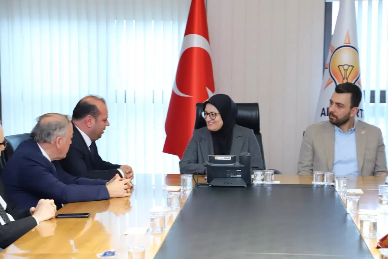 AK Partili Vekiller, Balıkesirliler Dernekleri Federasyonu'nu Ağırladı