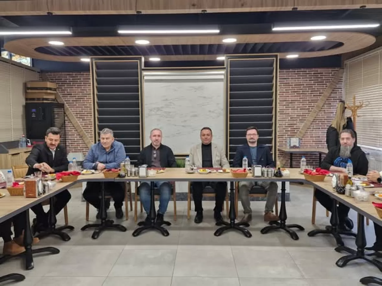 İvrindi'den Madencilik ve Gençlik Çalıştayı'na Katılım