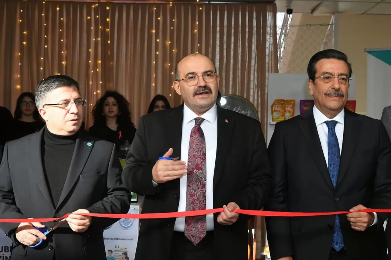 Balıkesir'de Gençlerin Sosyal Sorumluluk Projeleri Lansmanı Yapıldı