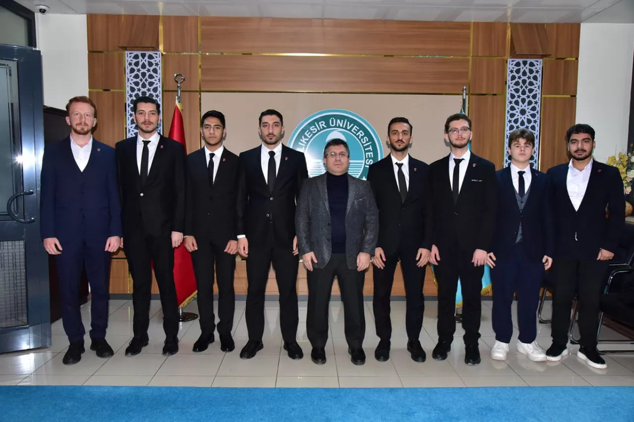 MTTB Balıkesir Başkanı, Balıkesir Üniversitesi Rektörü'nü Ziyaret Etti