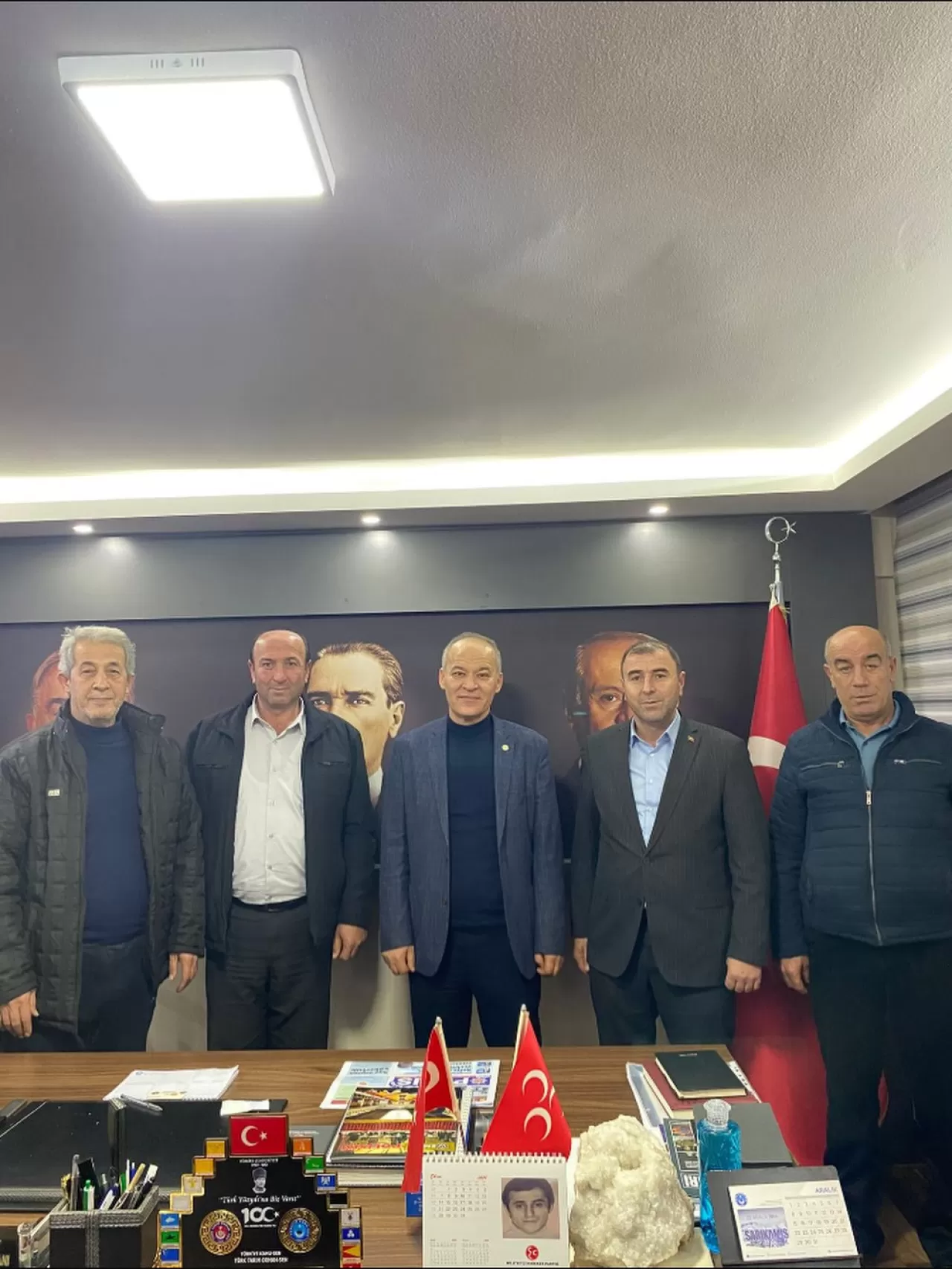 Balıkesir Süt Üreticilerinden MHP İl Başkanlığı'na Ziyaret