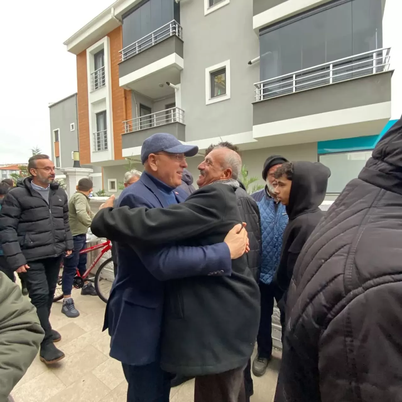 Altıeylül'de Cuma Sonrası Halkla Buluşma