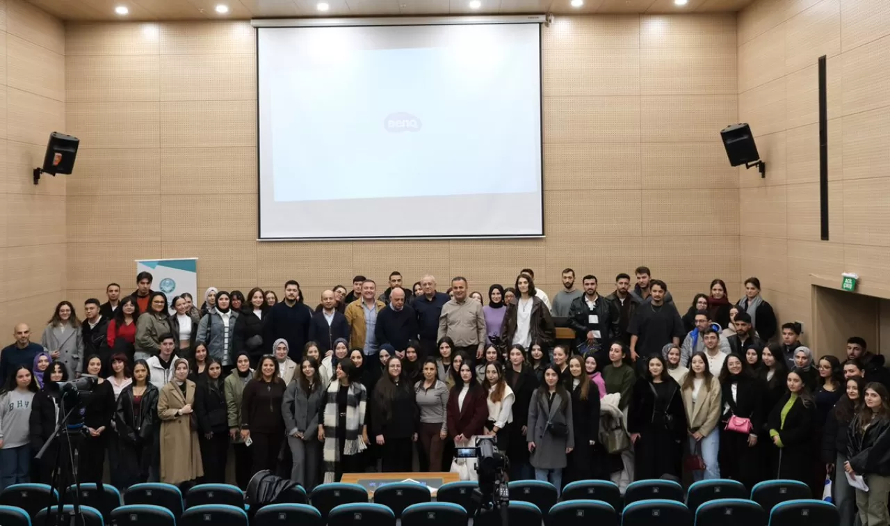 Balıkesir Üniversitesi'nde Yapay Zekâ ve Anlatı Göstergebilimi Konferansı