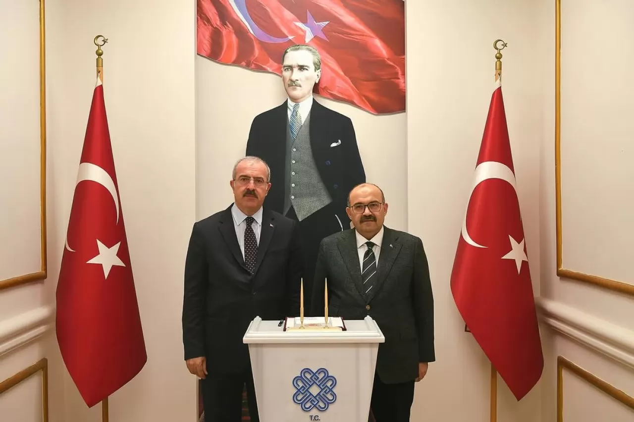 Balıkesir Valisi Toraman, Çanakkale'deki Meslektaşı Ustaoğlu'nu Ziyaret Etti