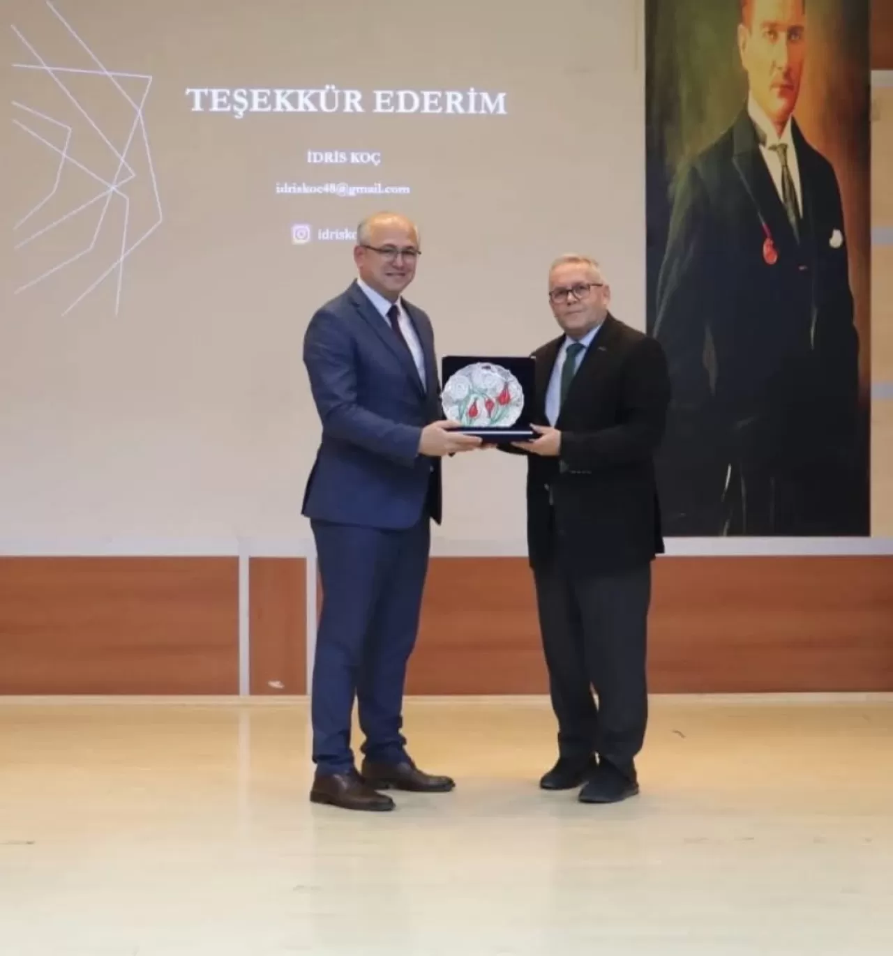 Edremit'te Eğitim Yöneticilerine Protokol ve İletişim Semineri