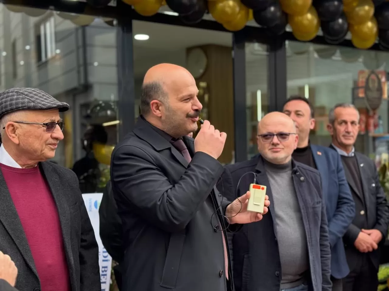 İvrindi'ye Yeni Bir Çikolata Atölyesi: Özalp Elegance Açıldı