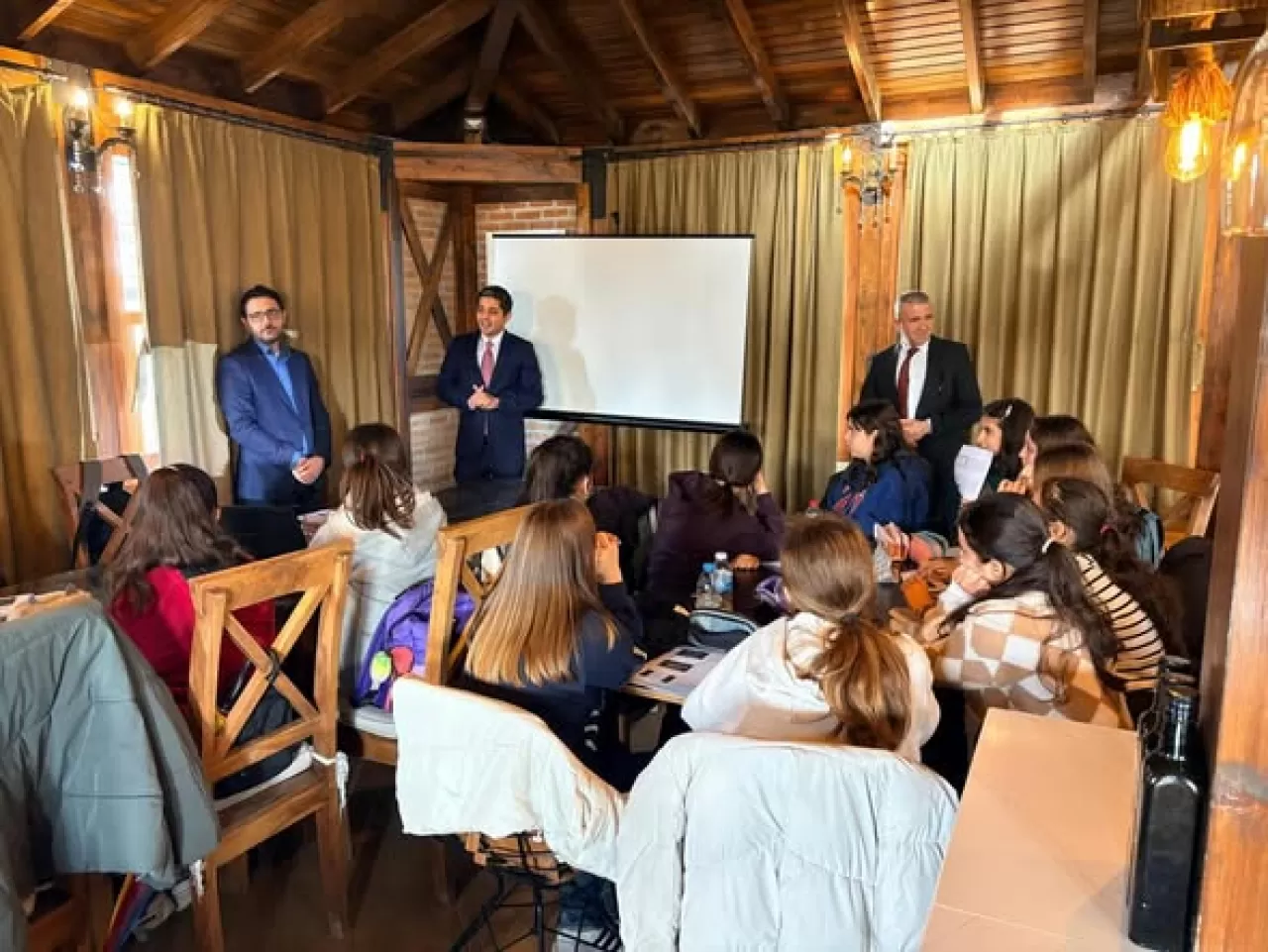 Gömeç'te Liselise Sınavına Hazırlık Kampı Tamamlandı