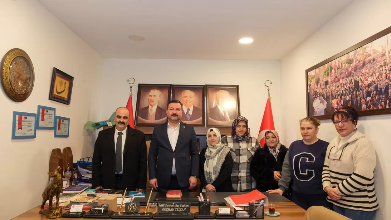 MHP Balıkesir Milletvekili Yüksel, Edremit'te Parti Temsilcileriyle Görüştü