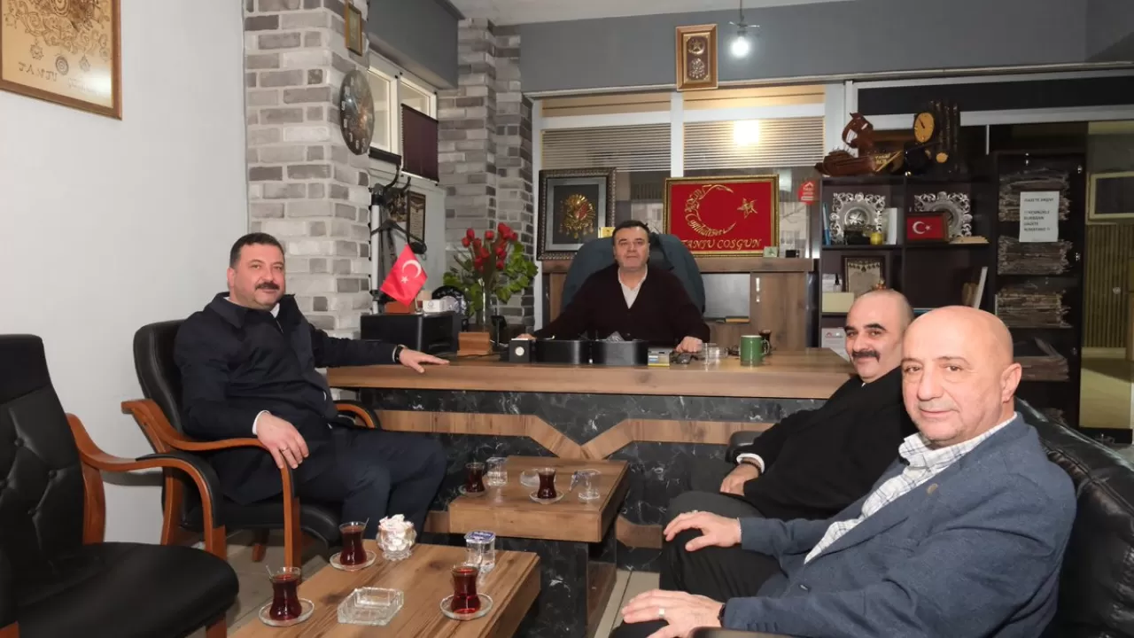 MHP'li Yüksel'den Körfezde Manşet Gazetesi'ne Ziyaret