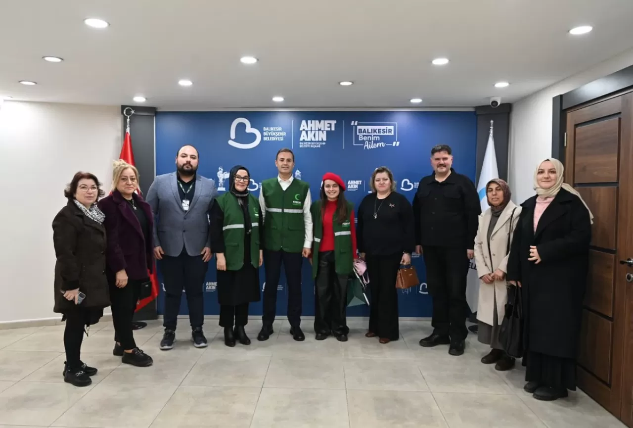 Yeşilay ve Ankara Balıkesirliler Derneği'nden Başkan Akın'a Ziyaret