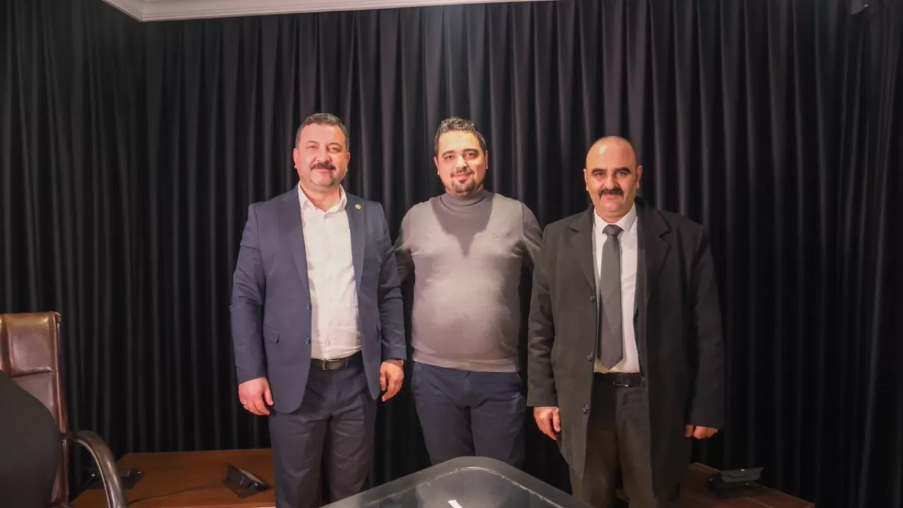 MHP'li Yüksel, Edremit Ege Gündem Gazetesi'ni Ziyaret Etti