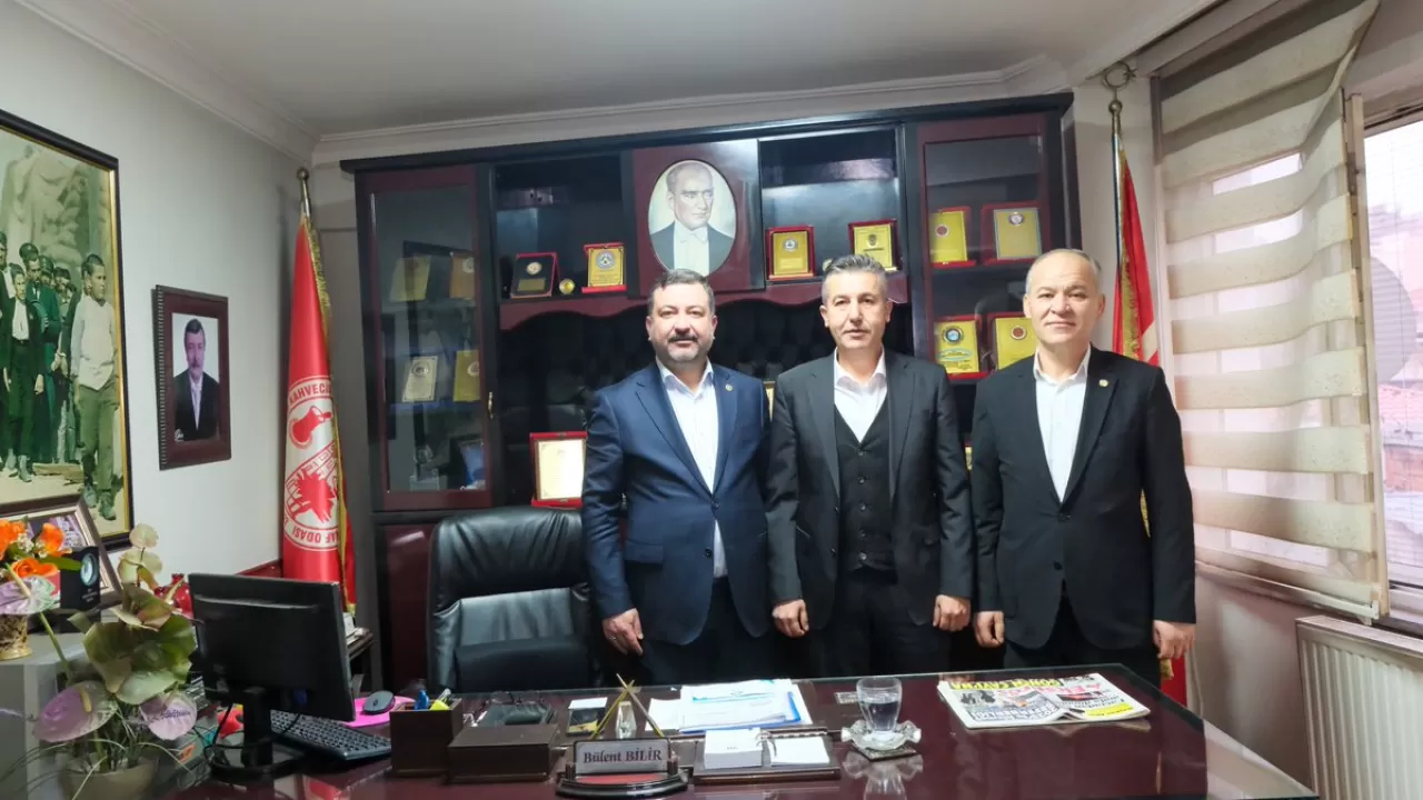 MHP'li Yüksel ve Tunç, Kahveciler Odası'nı Ziyaret Etti