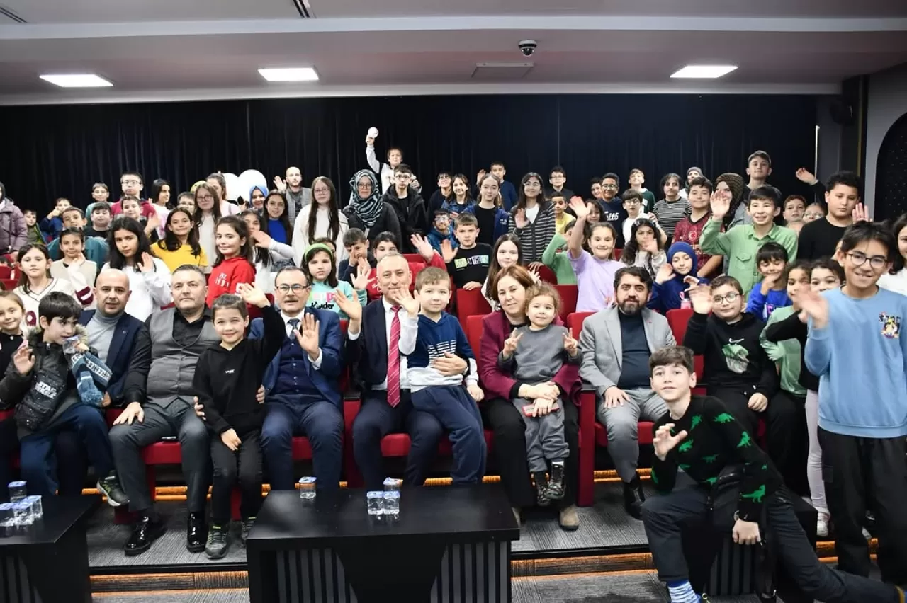 Gençlik Kış Kulübü, Eğitim ve Eğlence Dolu Bir Dönemi Daha Tamamladı