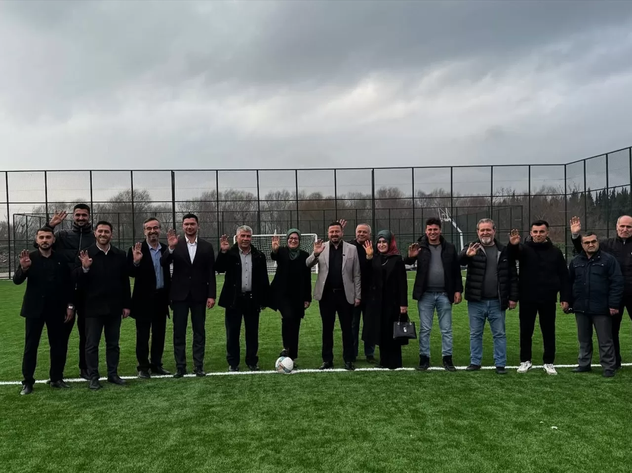 AK Partili Uygur, Ovaköy'de Mahalle Ziyaretlerinde Vatandaşlarla Buluştu