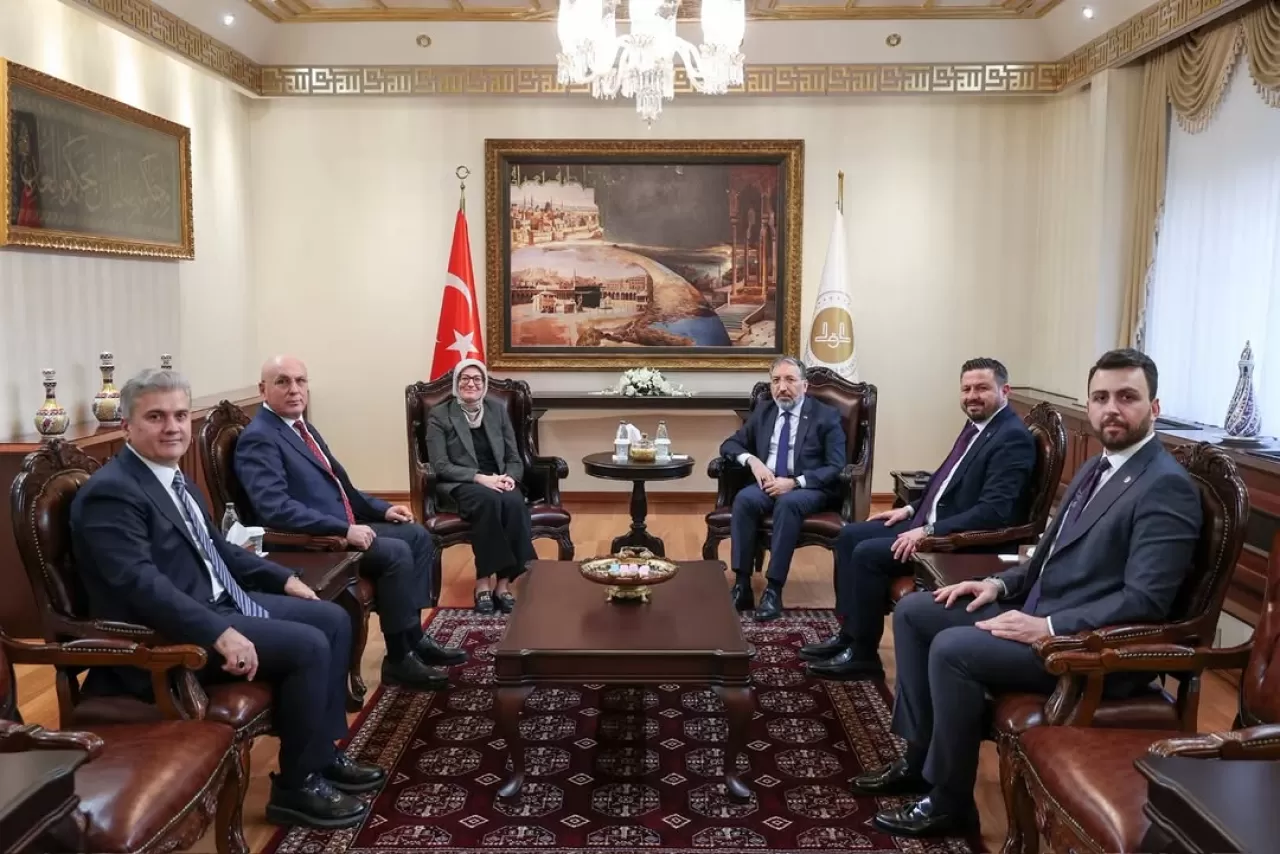 AK Partili İsimlerden Diyanet İşleri Başkanı Arpaguş'a Hayırlı Olsun Ziyareti