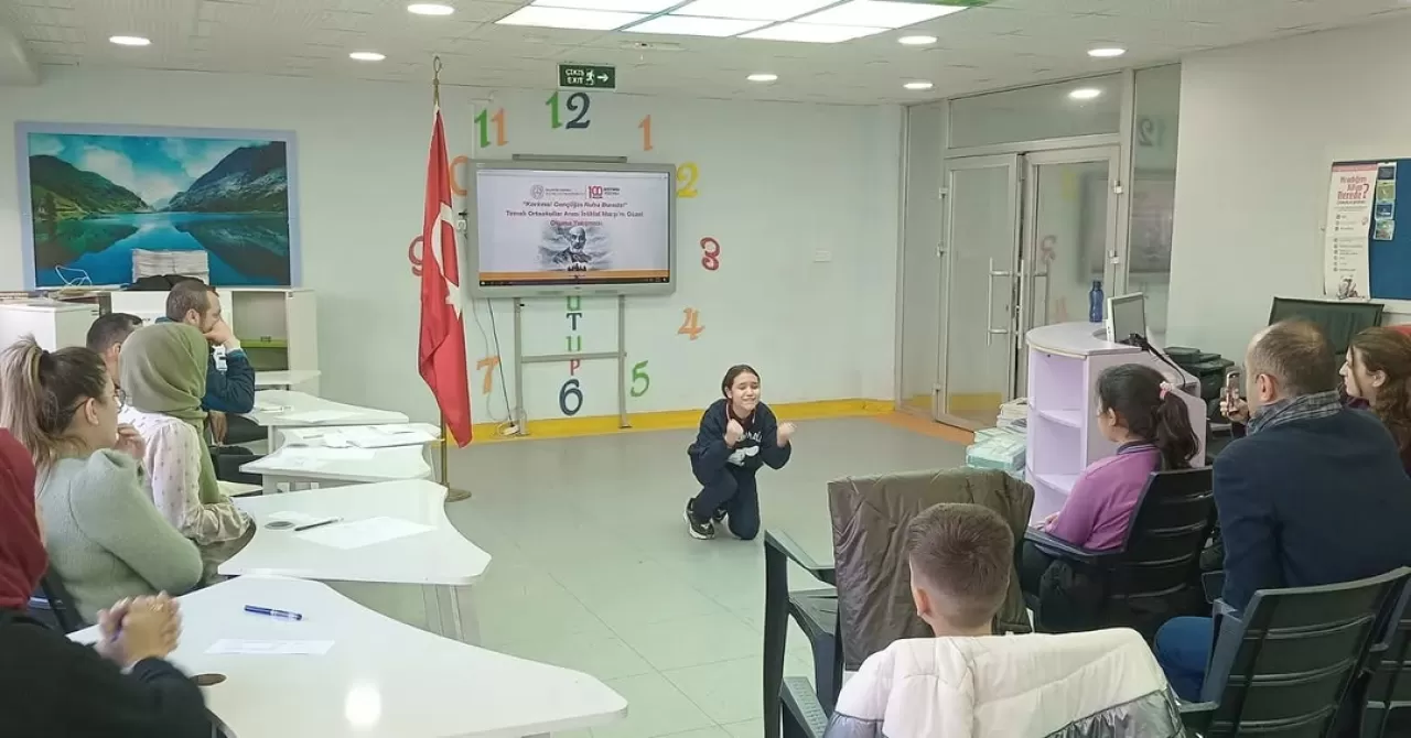 Sındırgı'da İstiklal Marşı'nı Güzel Okuma Yarışması'nın Kazananı Belli Oldu