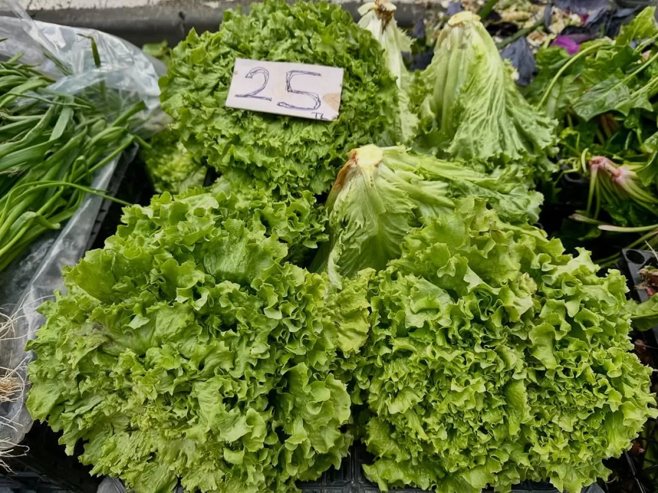 Havran'da Cuma Pazarı Tazelik ve Lezzet Vaat Ediyor