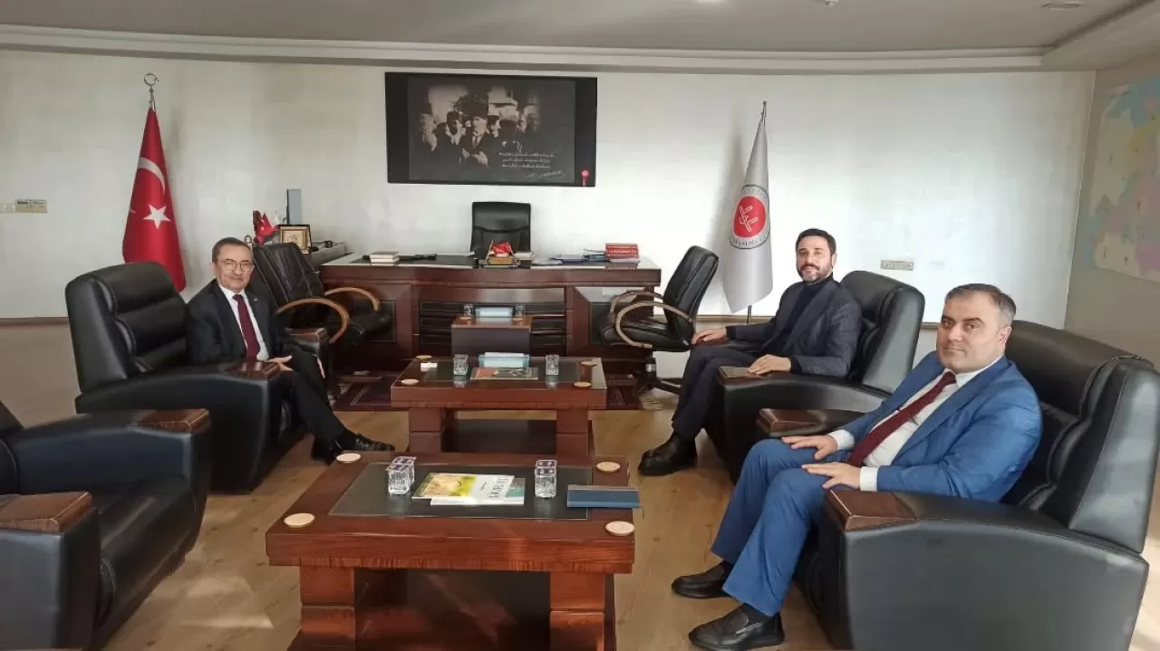 Balıkesir İl Müftüsü'ne Vakıflar Bölge Müdürlüğü'nden Ziyaret