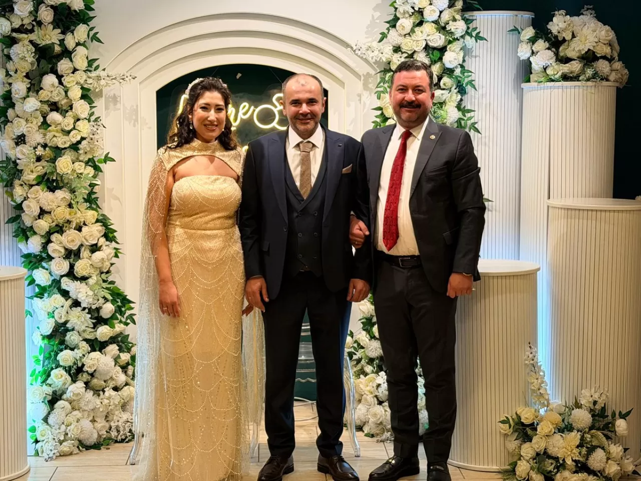 MHP'li Yüksel, Parti Dostlarının Nişan Töreninde