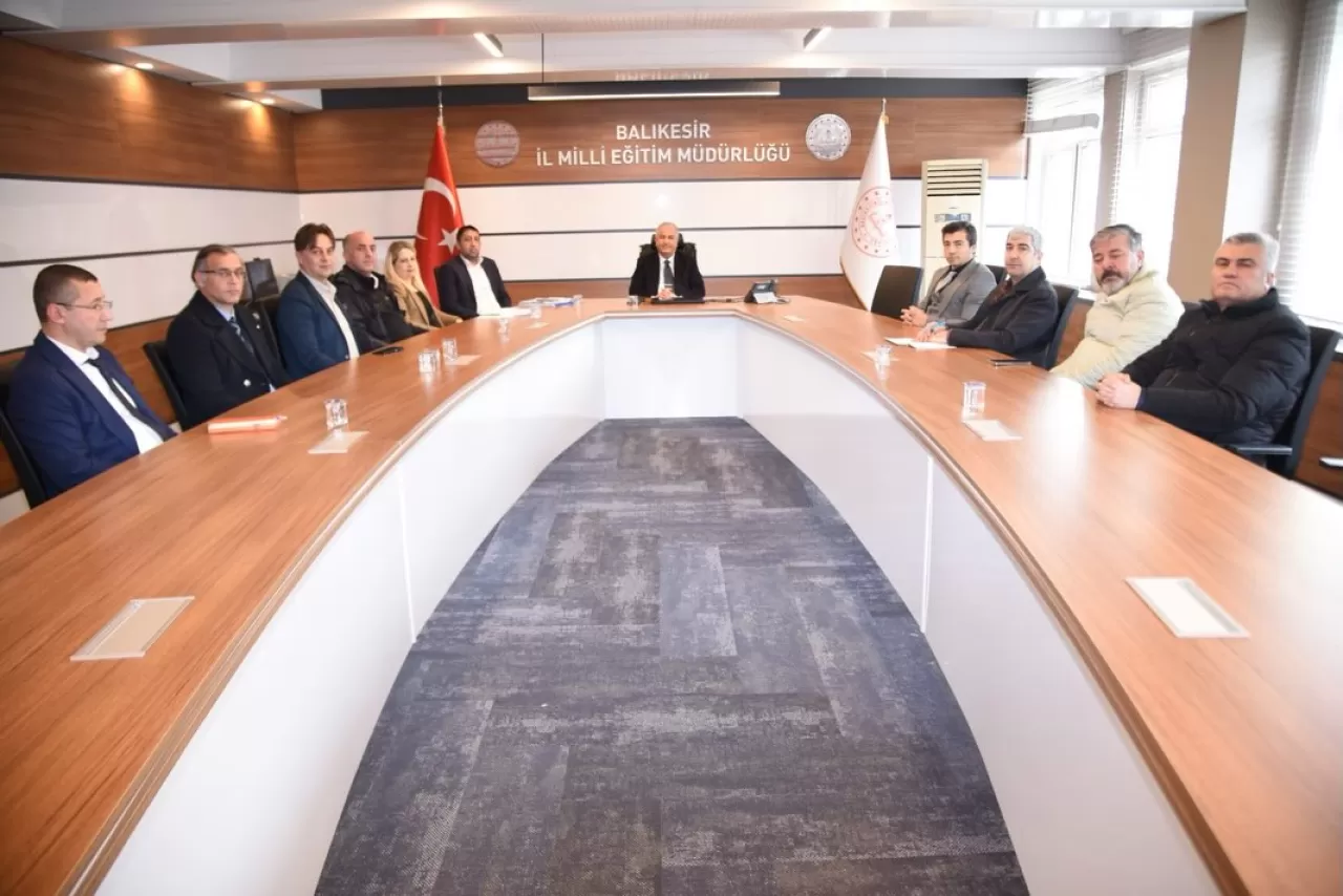 Balıkesir'de Mesleki Eğitimin Geleceği Masaya Yatırıldı