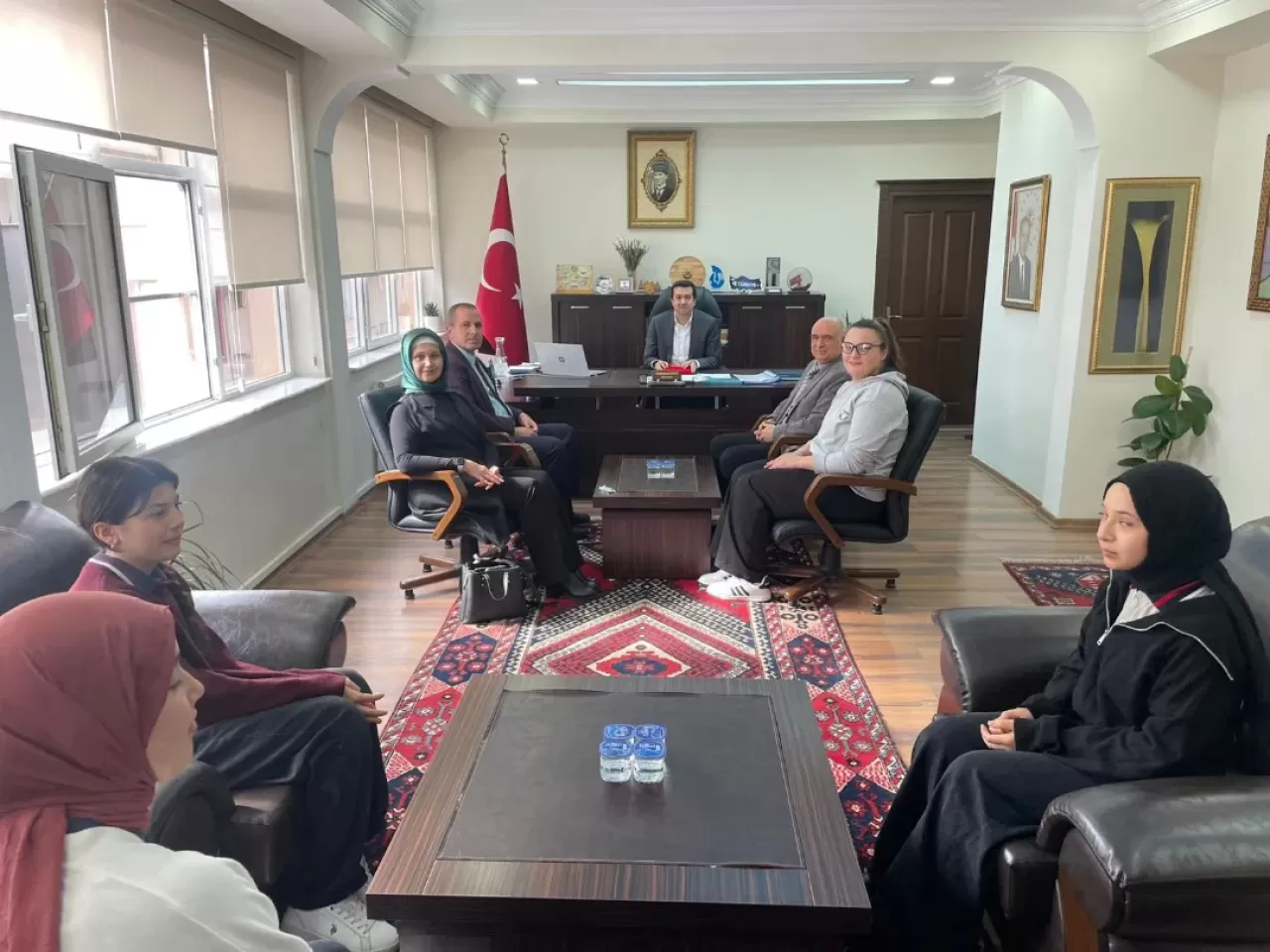 Havran'da Öğrenciler Makam Ziyaretleriyle Değerleri Öğreniyor